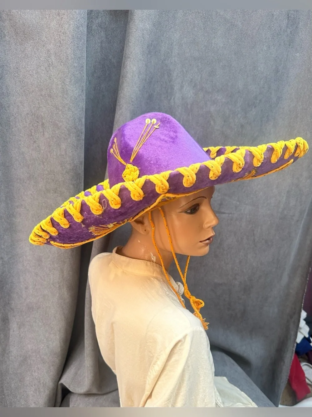 Mexican sombrero hat purple & gold - Picture 3 of 4